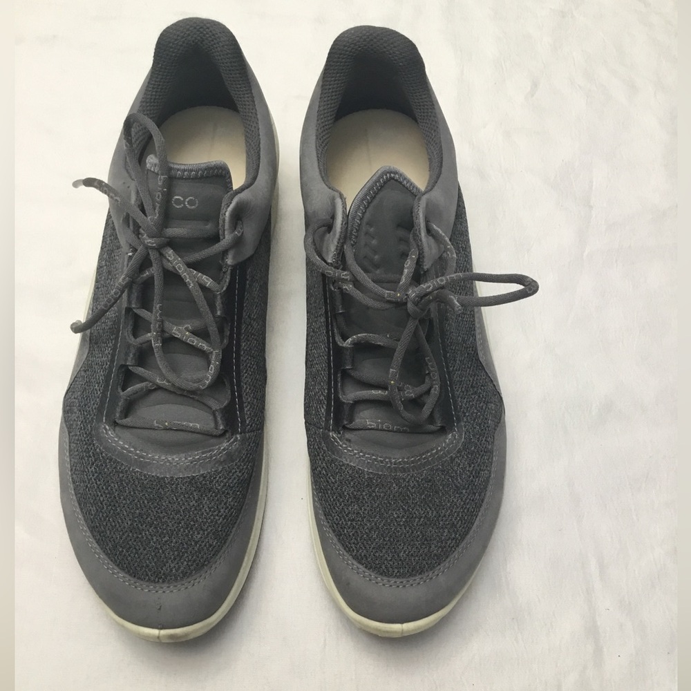 Ecco Gray Sneakers Modern Comfort